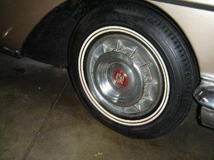eladoamerikaiautok123.jpg